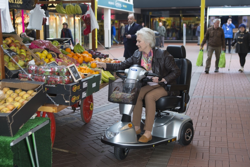 Three wheeled mobility scooter