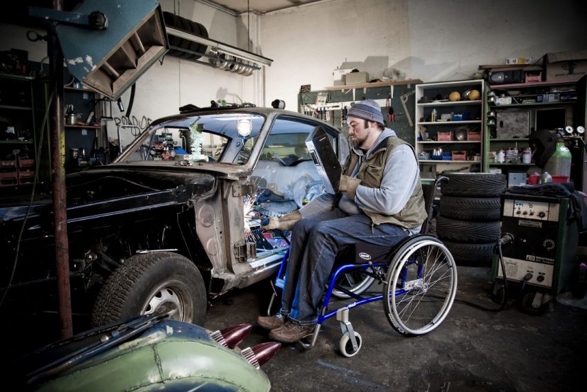 heavy duty wheelchair